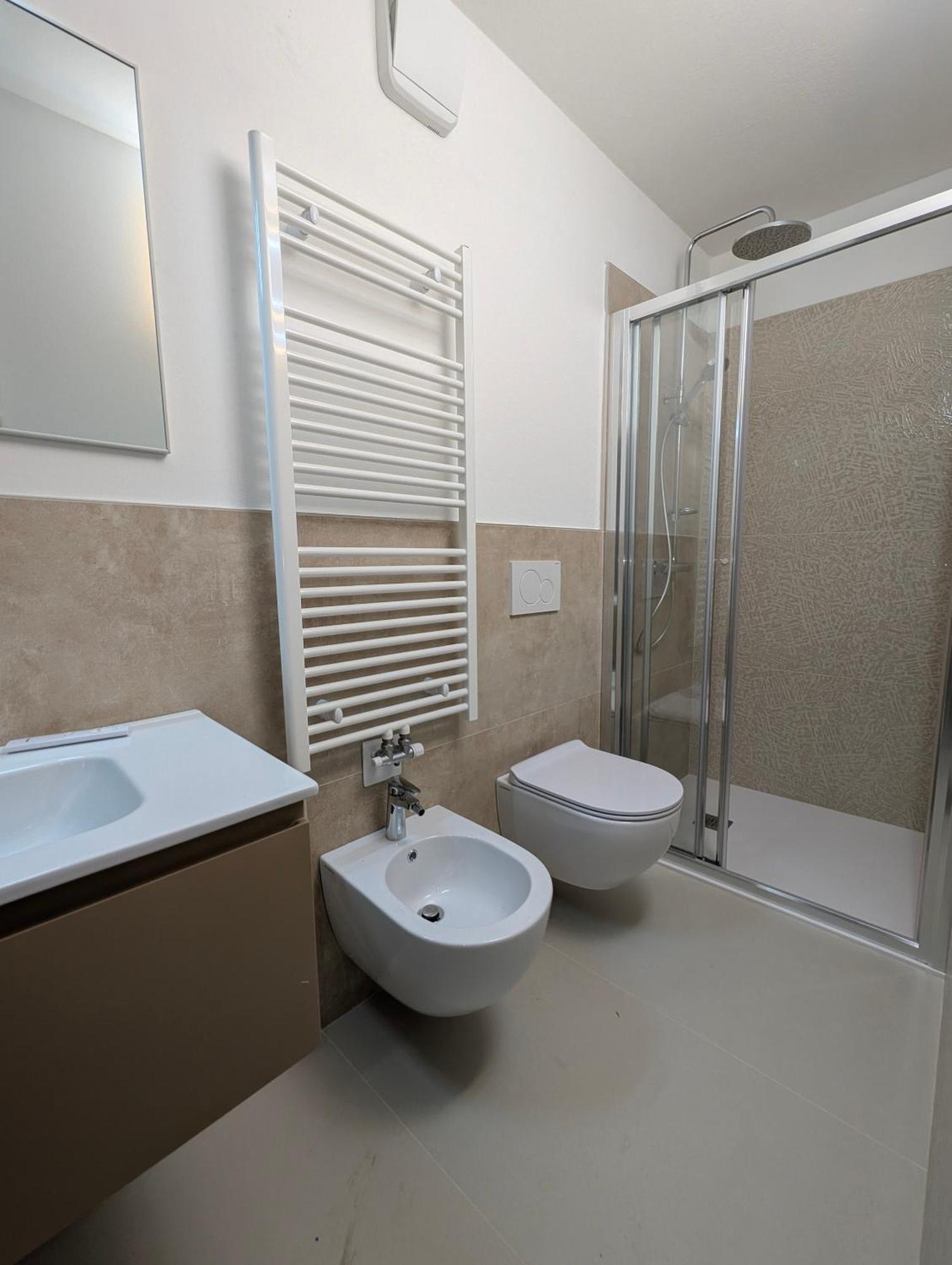 Spazioso E Completo Appartamento Con 3 Camere, Doppi Servizi, Fino A 8 Posti Letto Pedavena Exterior foto