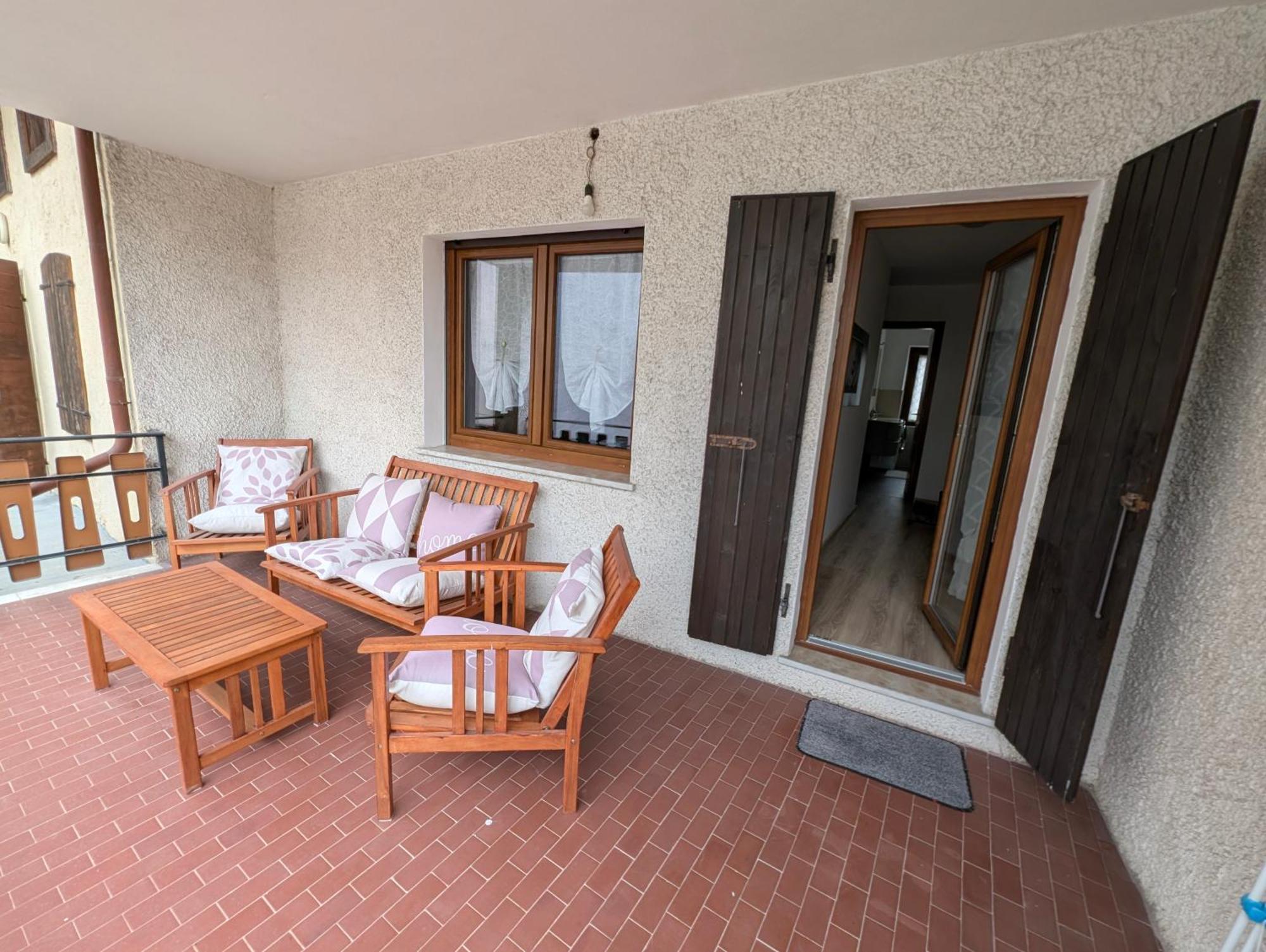 Spazioso E Completo Appartamento Con 3 Camere, Doppi Servizi, Fino A 8 Posti Letto Pedavena Exterior foto